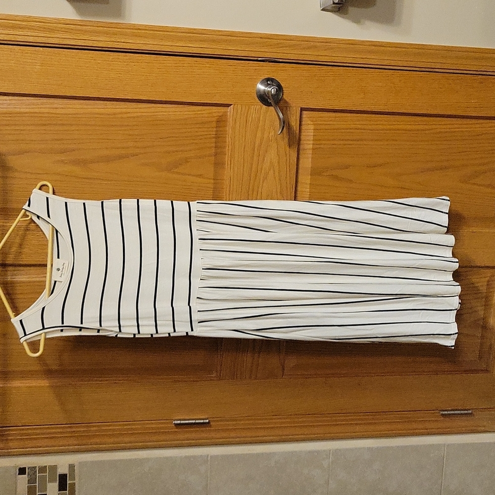 Betsy's  dress